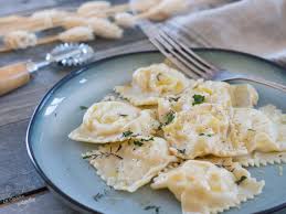 Raviolis Ricotta-Parmesan, sauce au Citron