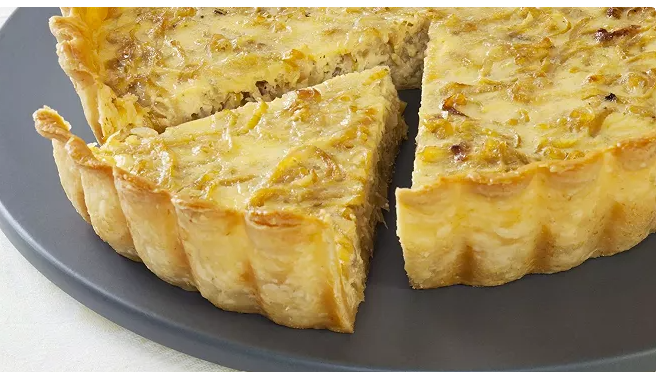 Tarte bernoise aux oignons (Zibelechueche)